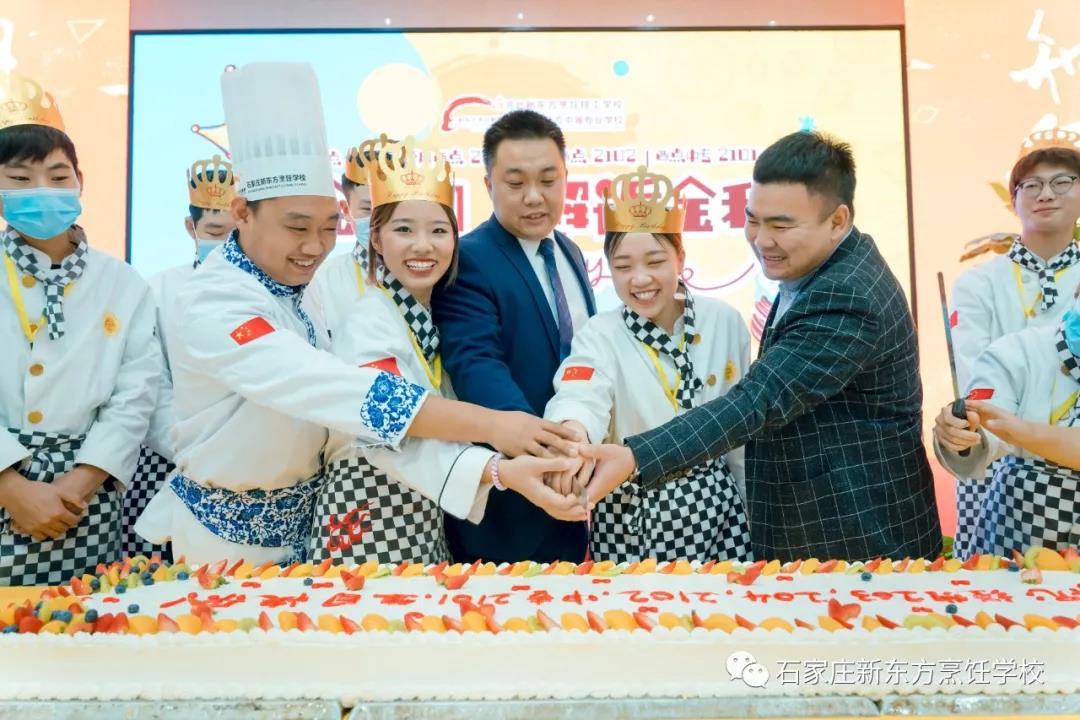 `流金歲月 邂逅金秋` 生日會丨按時長大，祝你永遠(yuǎn)快樂！