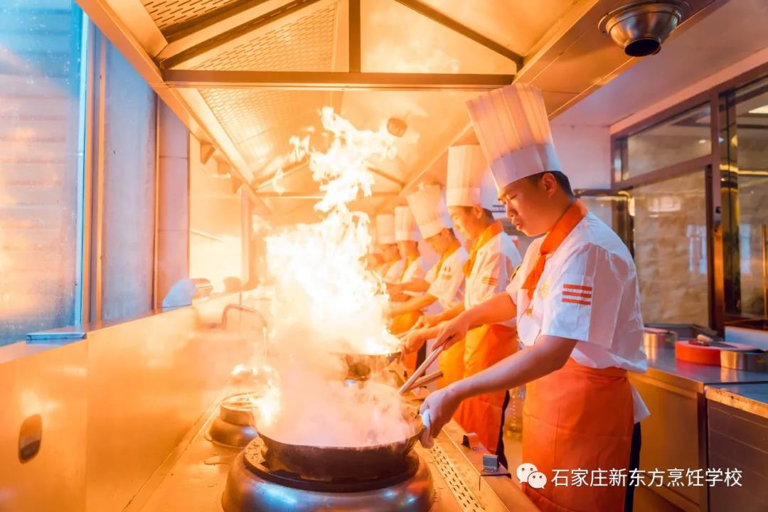 石家莊新東方：匠心傳承魯菜精髓，開啟職場烹飪新風(fēng)尚