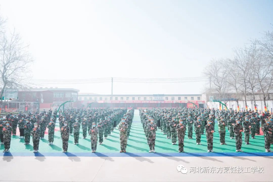 軍訓(xùn)開幕式丨鮮衣怒馬，沙場點兵，今日你們很颯