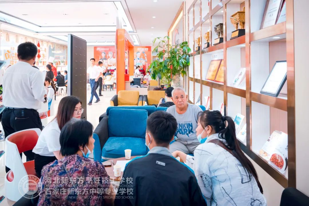 擇校不滿意，及時止損！轉(zhuǎn)學河北新東方收獲更好未來