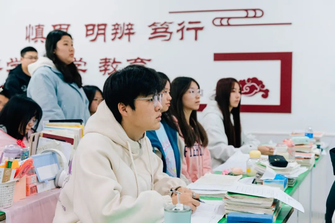 與其被分走？不如提前預(yù)約2024年春季名額！