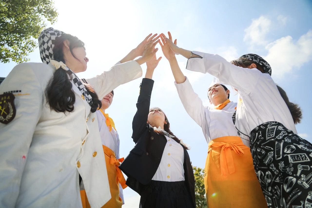 學(xué)廚師，去酒店當(dāng)學(xué)徒還是去河北新東方？哪個(gè)好能學(xué)到真本事？