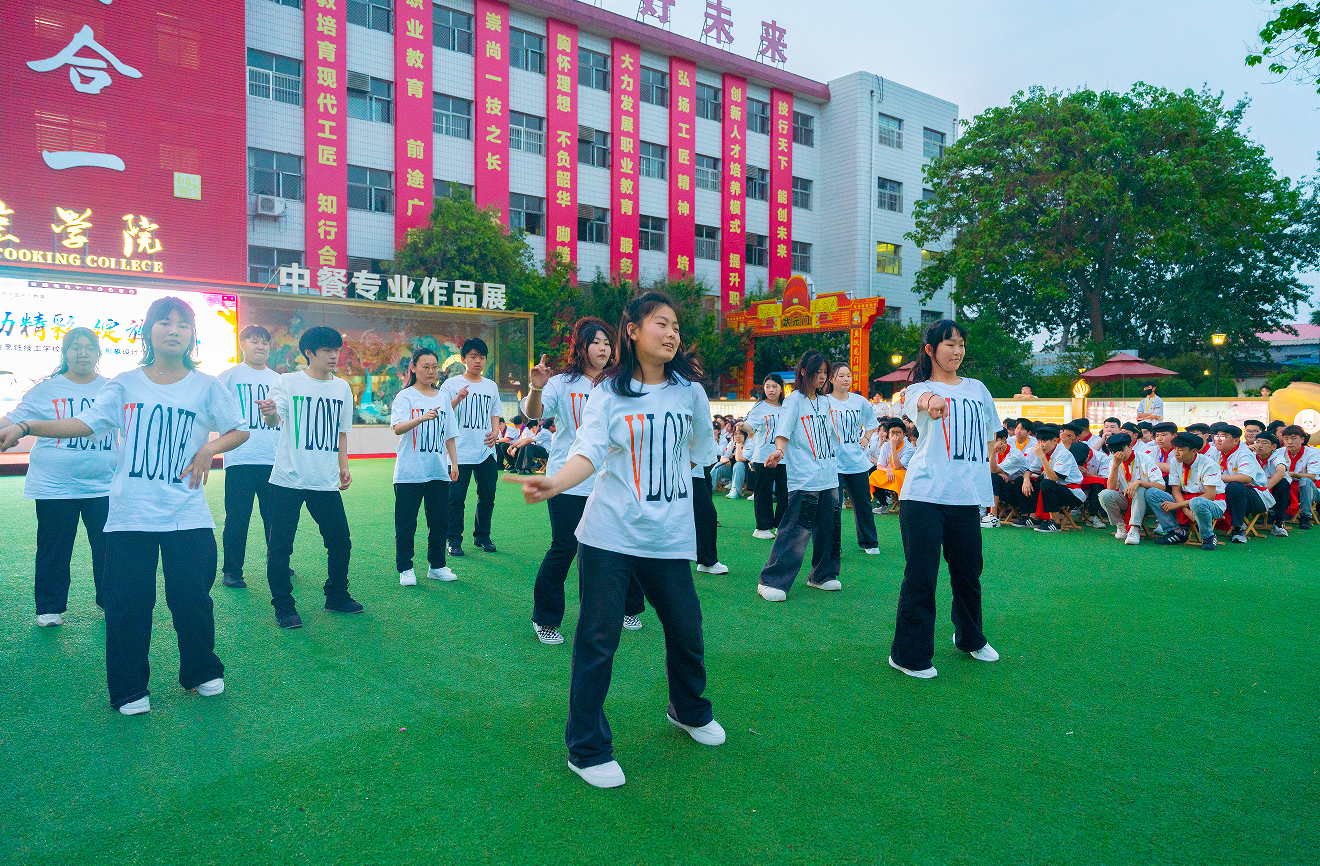 舞動精彩·綻放夢想 | 回顧河北新東方班舞大賽！