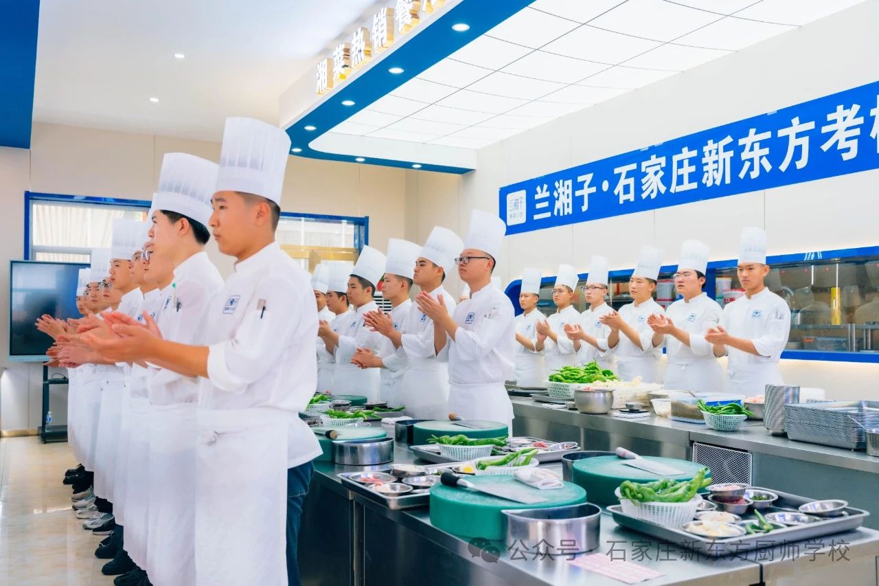錄取院校/專(zhuān)業(yè)不滿意？高中生轉(zhuǎn)戰(zhàn)河北新東方！精品專(zhuān)業(yè)+校企聯(lián)合！