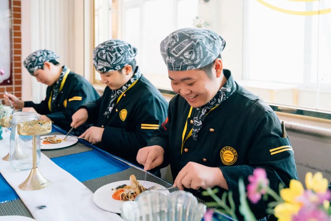 07103dbcb6a6b0b54a65d551080a1383.jpg 07103dbcb6a6b0b54a65d551080a1383.jpg