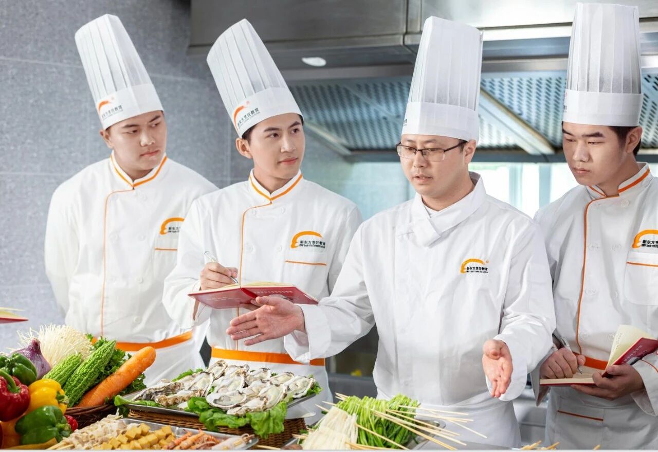 必看！男生適合學(xué)什么技術(shù)好？學(xué)務(wù)實(shí)的技能逆襲人生~