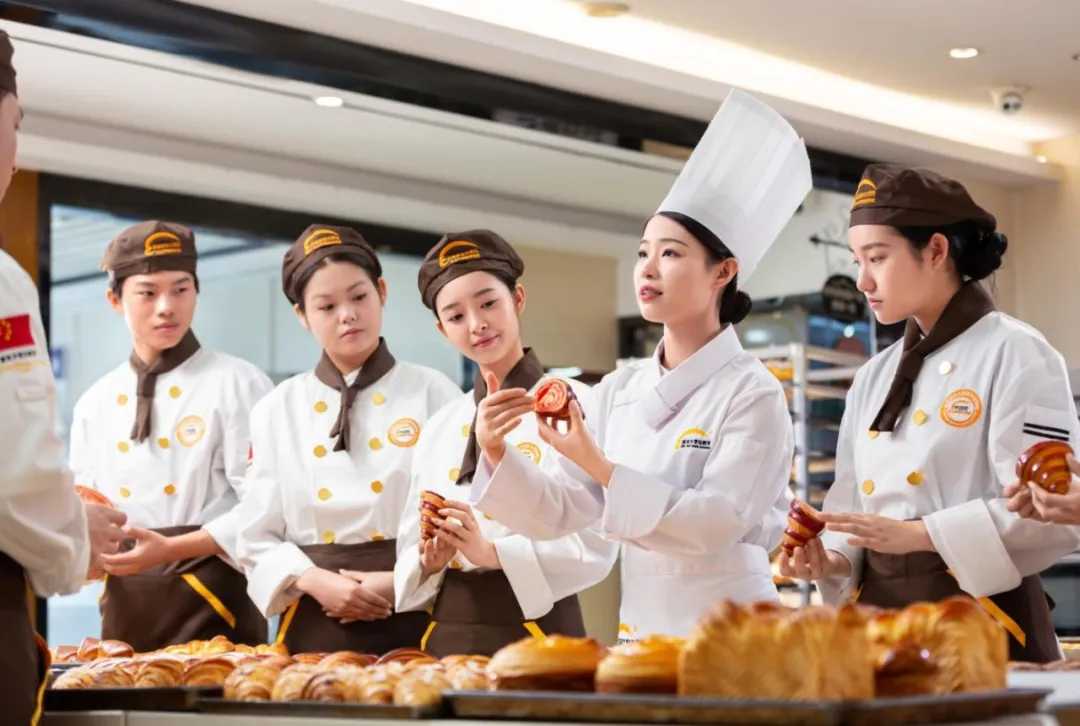 【報名指南】關(guān)于河北新東方烹飪技工學(xué)校2026年春季預(yù)科班，常見問題解答！