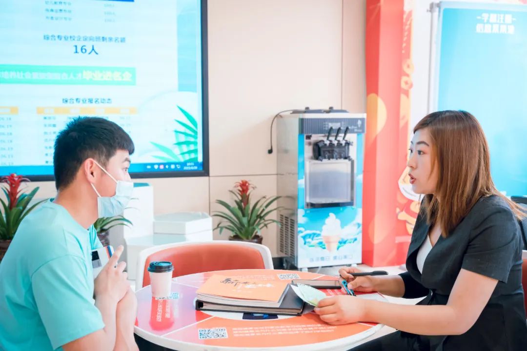 @初高中生，我校夏秋季招生火熱報(bào)名中，成績(jī)不理想來(lái)這！